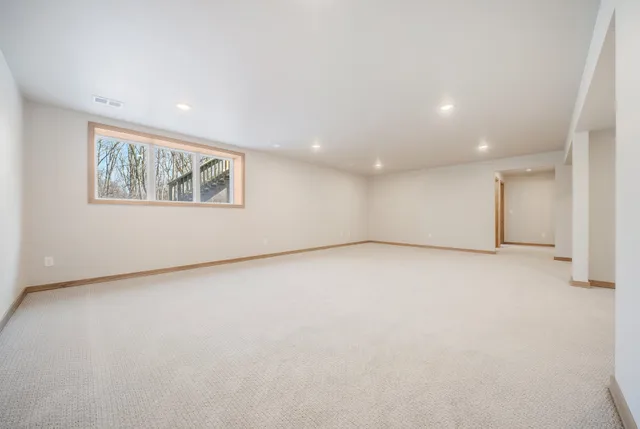 $650,000 | 2564 North Stellita Circle, De Pere, WI 54115