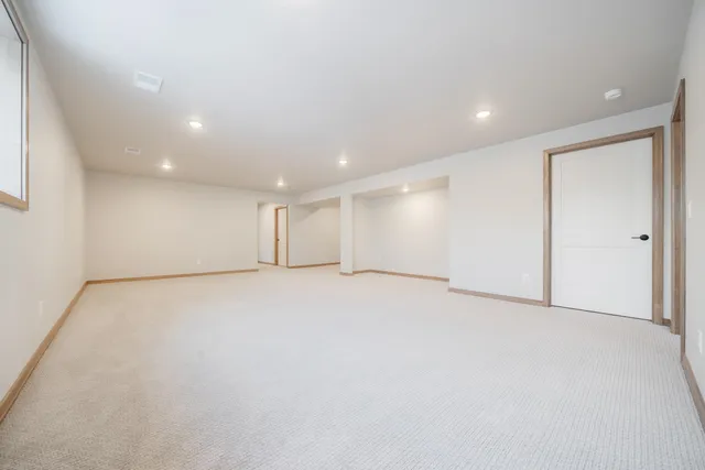 $650,000 | 2564 North Stellita Circle, De Pere, WI 54115