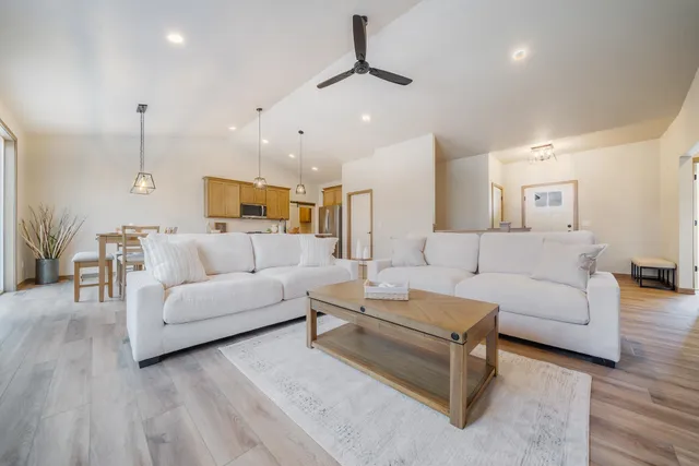 $650,000 | 2564 North Stellita Circle, De Pere, WI 54115