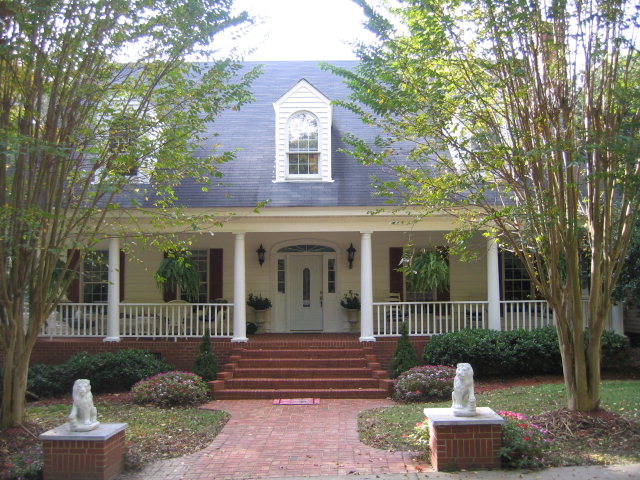 521 Beaverdale Road Northeast Dalton, GA 30721 - Photo 1 of 1 Main View