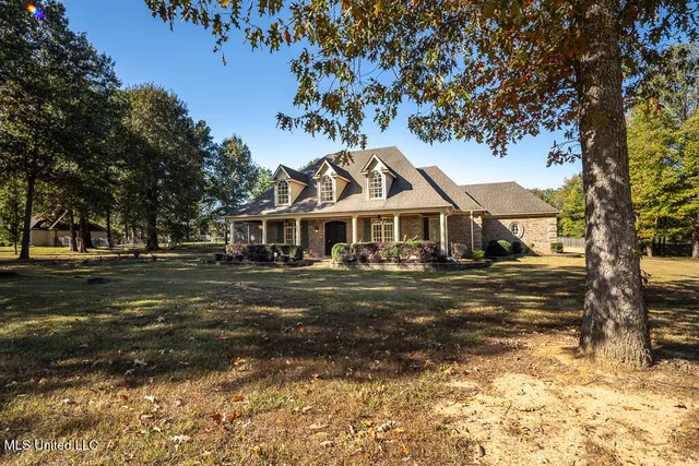 $690,000 | 20 Surrey Loop, Byhalia, MS 38611