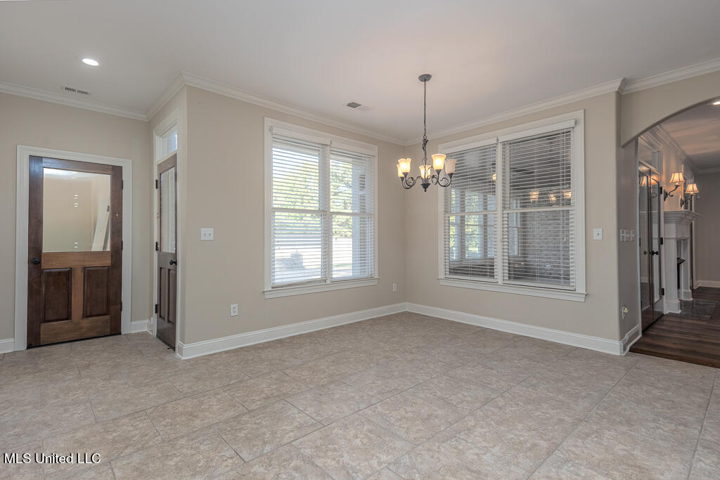 20 Surrey Loop Byhalia, MS 38611 - Photo 14 of 34 Eat-In Kitchen