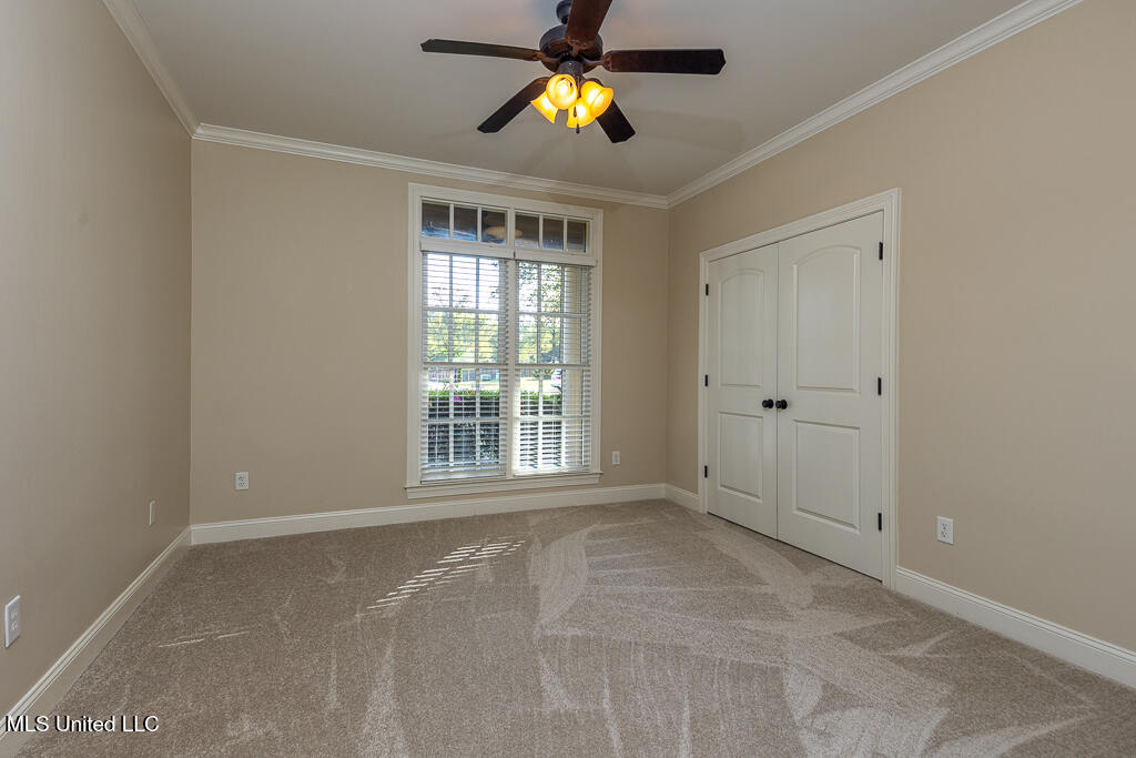 20 Surrey Loop Byhalia, MS 38611 - Photo 17 of 36 Guest Bedroom