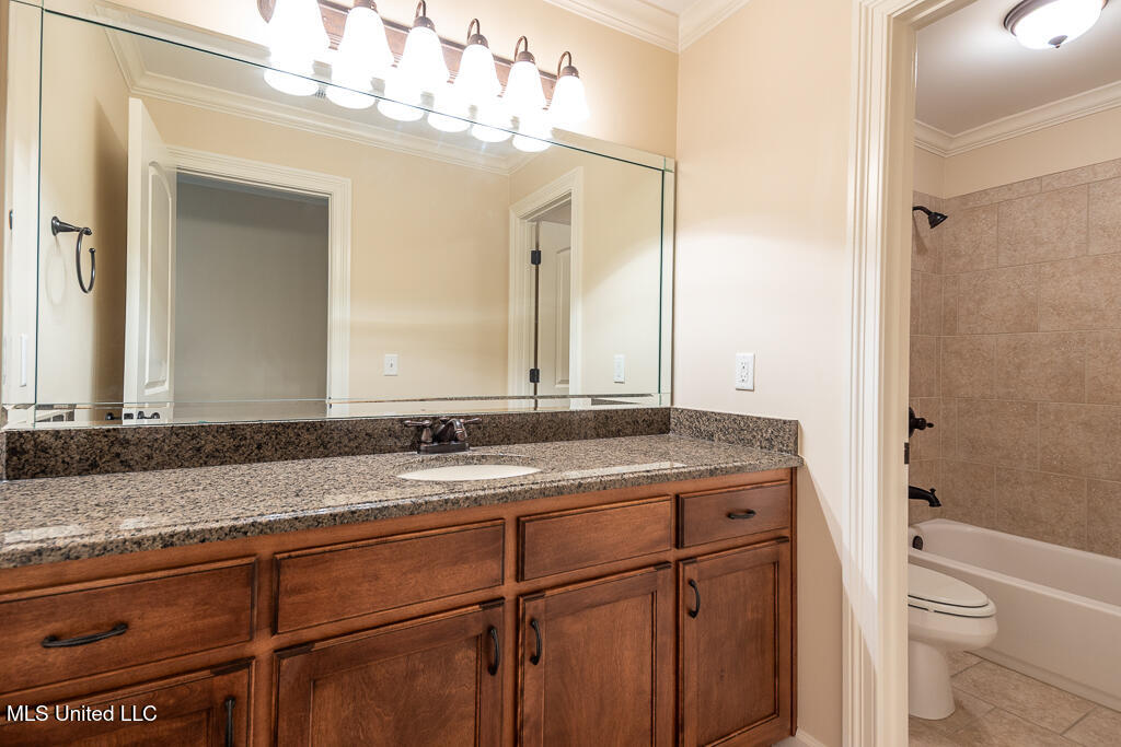 20 Surrey Loop Byhalia, MS 38611 - Photo 27 of 34 Shared Bath
