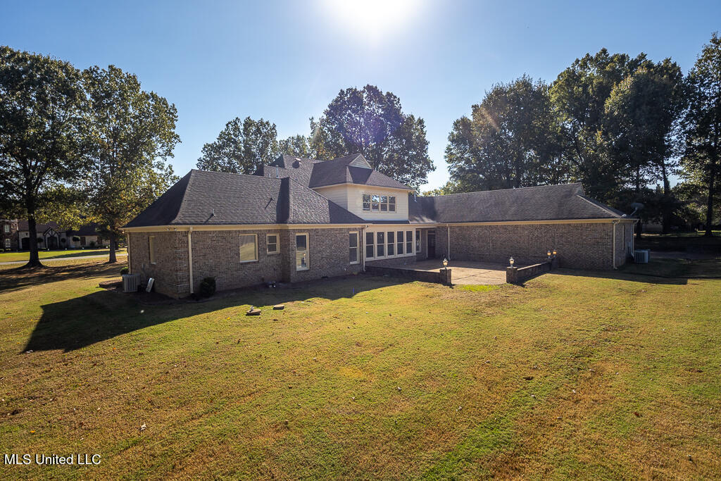 20 Surrey Loop Byhalia, MS 38611 - Photo 31 of 36 Backyard