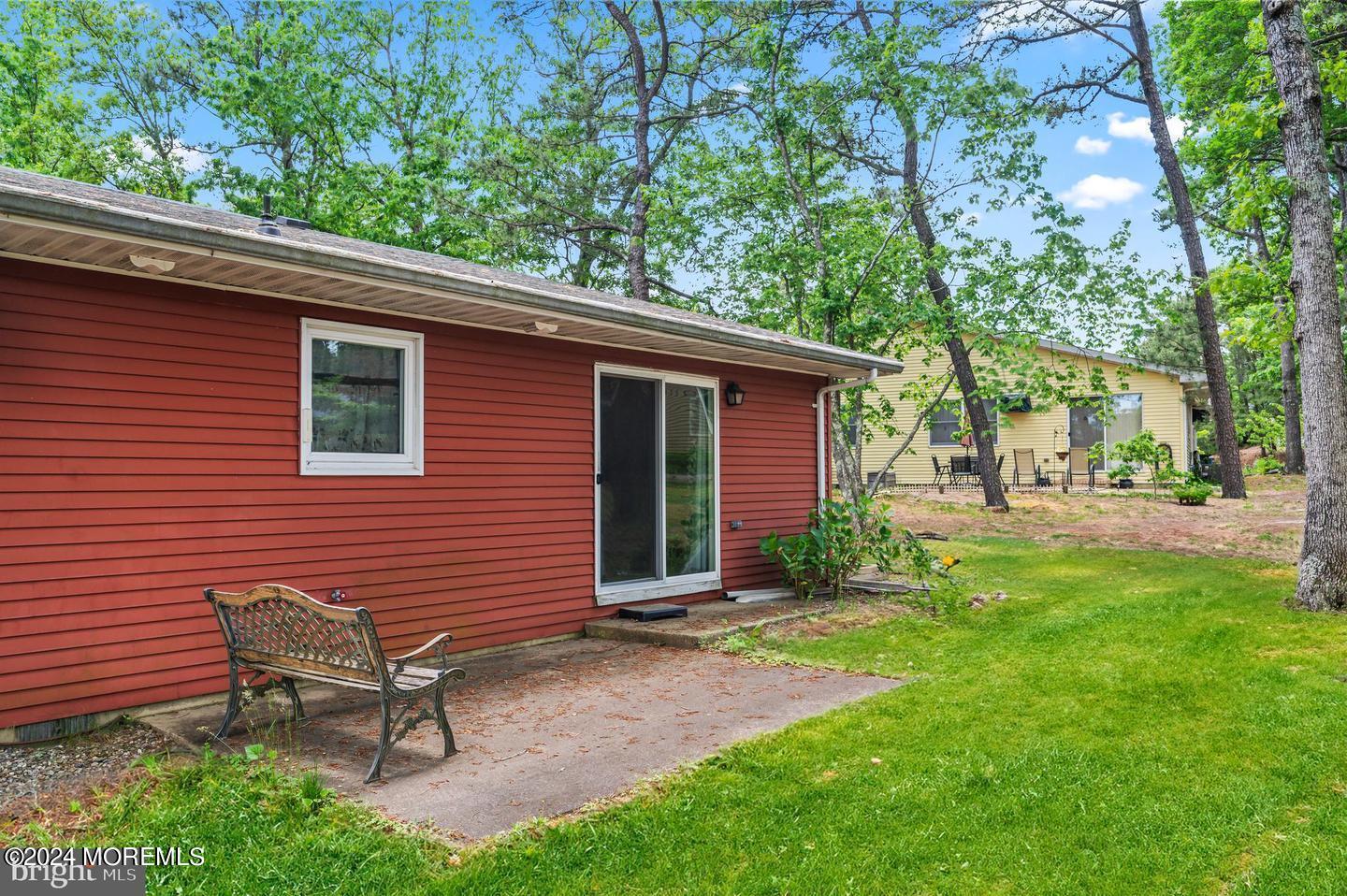 6B Magnolia Road, Unit 21 Manahawkin, NJ 08050 - Photo 3 of 4 F3