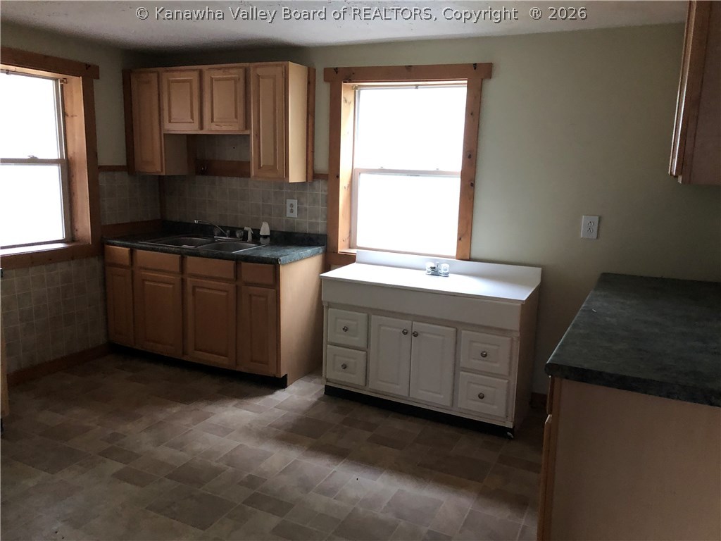 5378 Elk River Road North Elkview, WV 25071 - Photo 15 of 30 Gallery Image 15