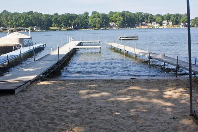 $379,900 | 93402 Lee Street, Dowagiac, MI 49047