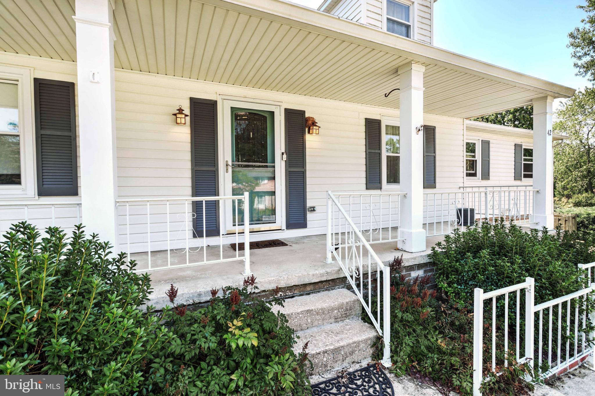 42 Washington Road New Freedom, PA 17349 - Photo 2 of 52 Gallery Image 2