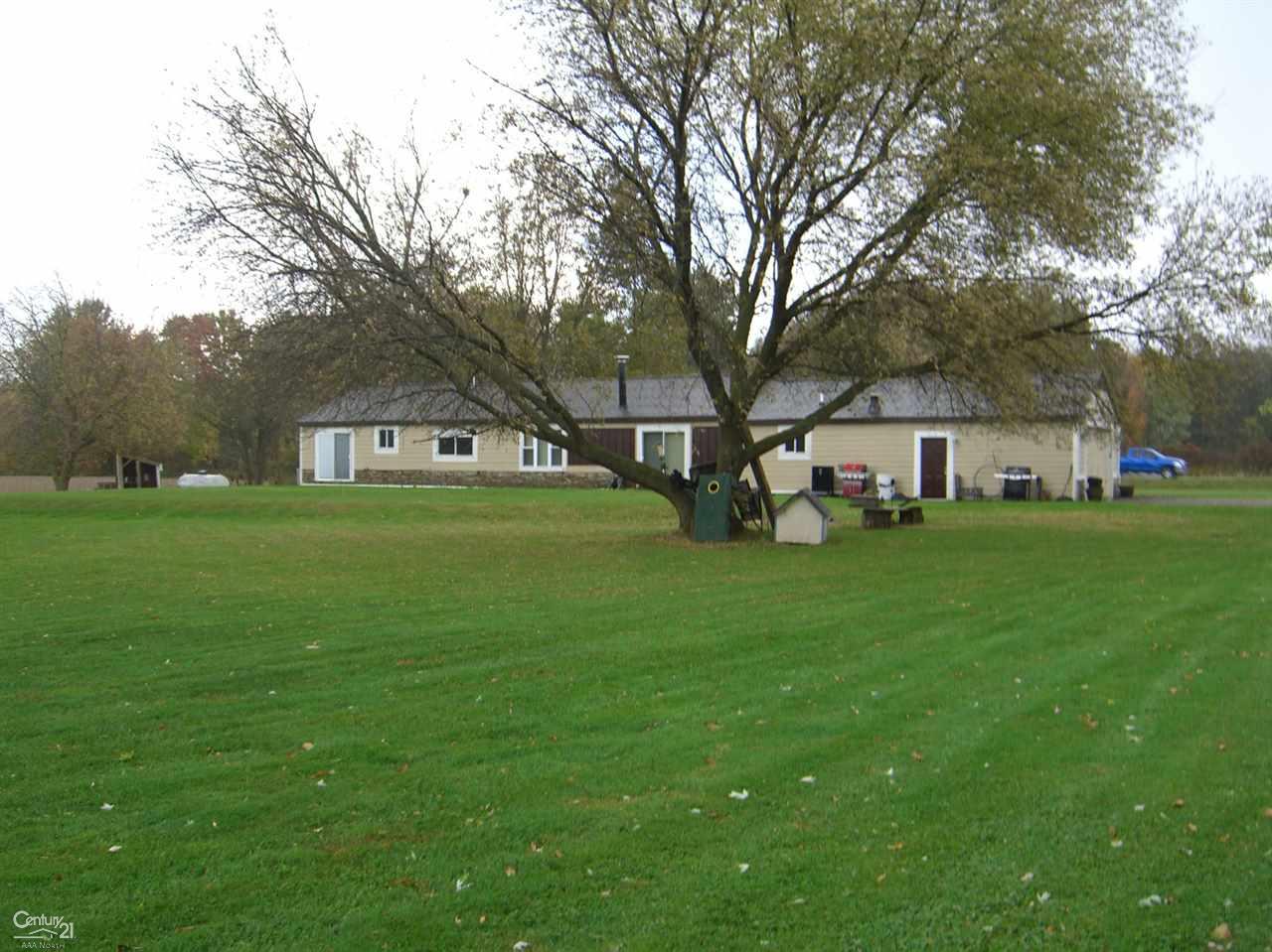 77435 Capac Road Armada, MI 48005 - Photo 23 of 45