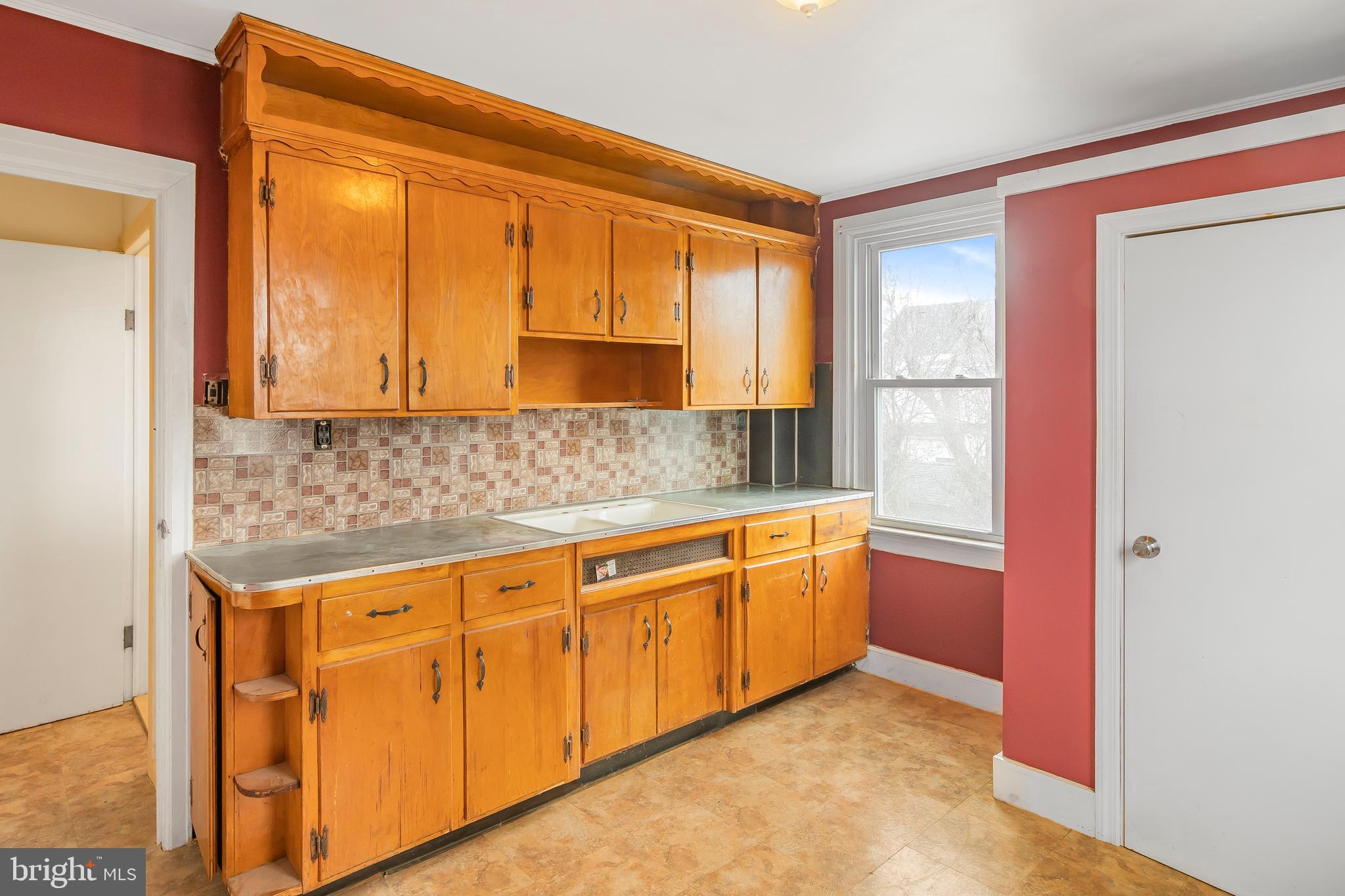 41 Stout Avenue Ewing, NJ 08638 - Photo 13 of 17