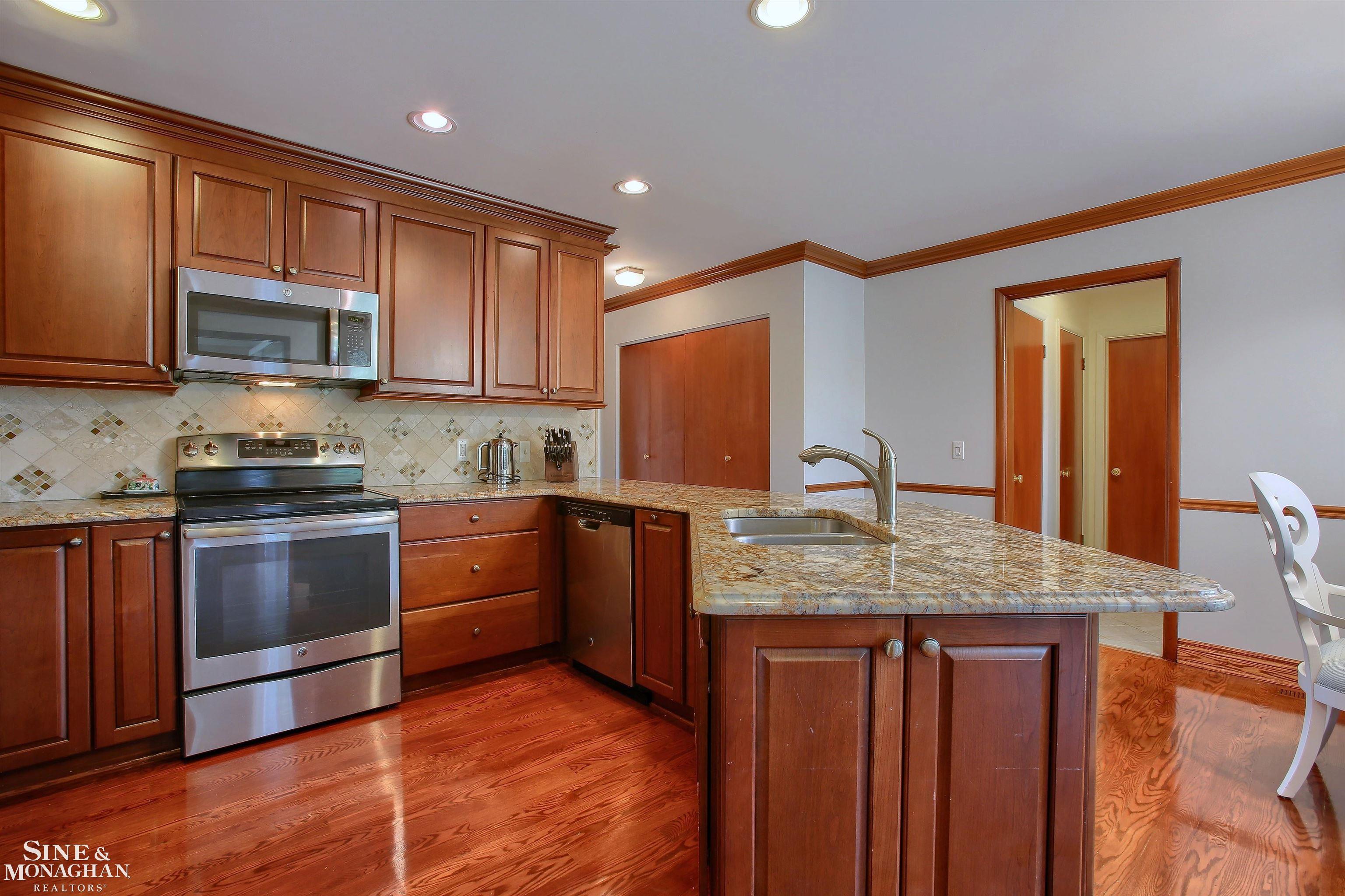 54 Willison Road Grosse Pointe Shores, MI 48236 - Photo 13 of 44