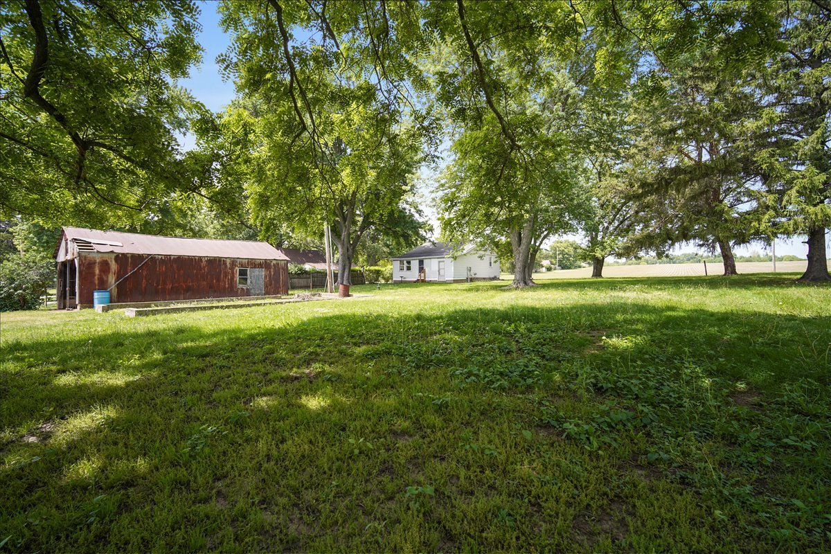 19133 East 850 North Road Bloomington, IL 61705 - Photo 3 of 25