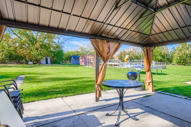 $328,000 | 19W720 Woodland Avenue, Addison, IL 60101