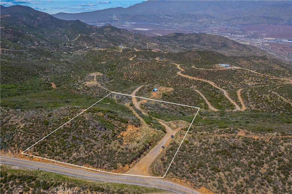 48910 Twin Pines Road Banning, CA 92220 - Photo 2 of 12 a view of a yard
