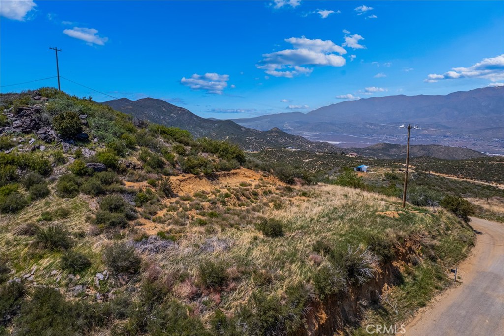 48910 Twin Pines Road Banning, CA 92220 - Photo 7 of 12 a view of a city with a mountain