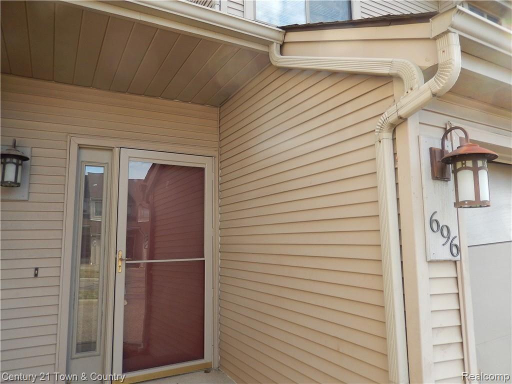 696 Charing Court, Unit 186 Rochester, MI 48307 - Photo 52 of 56 DSCN2200.JPG