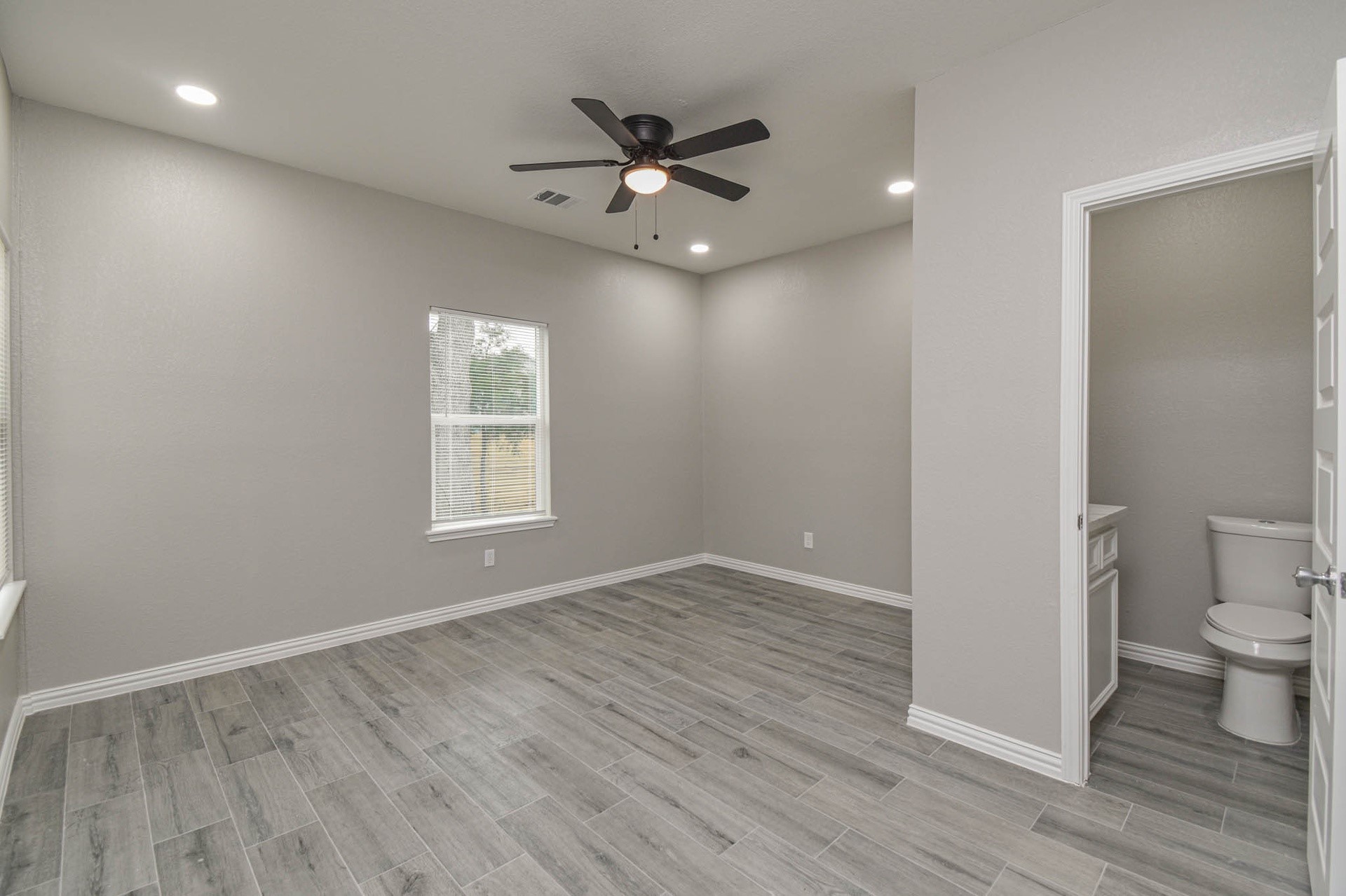 3709 Gager Street, Unit 2 Houston, TX 77093 - Photo 6 of 9