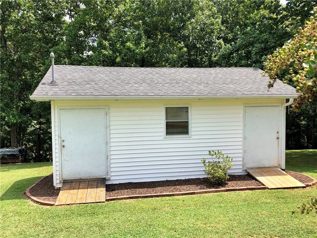 1515 Old Seneca Road Central, SC 29630 - Photo 36 of 45 Outbuilding with Electricity