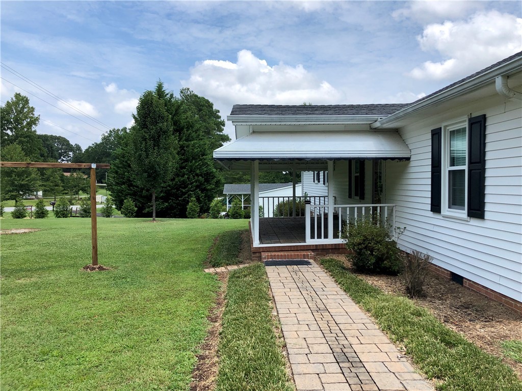 1515 Old Seneca Road Central, SC 29630 - Photo 5 of 45