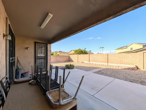 $1,898 | 5770 West Golden Lane, Glendale, AZ 85302