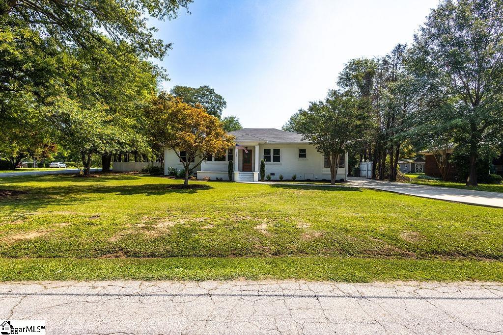 116 Garrett Street Fountain Inn, SC 29644 - Photo 2 of 26 Gallery Image 2