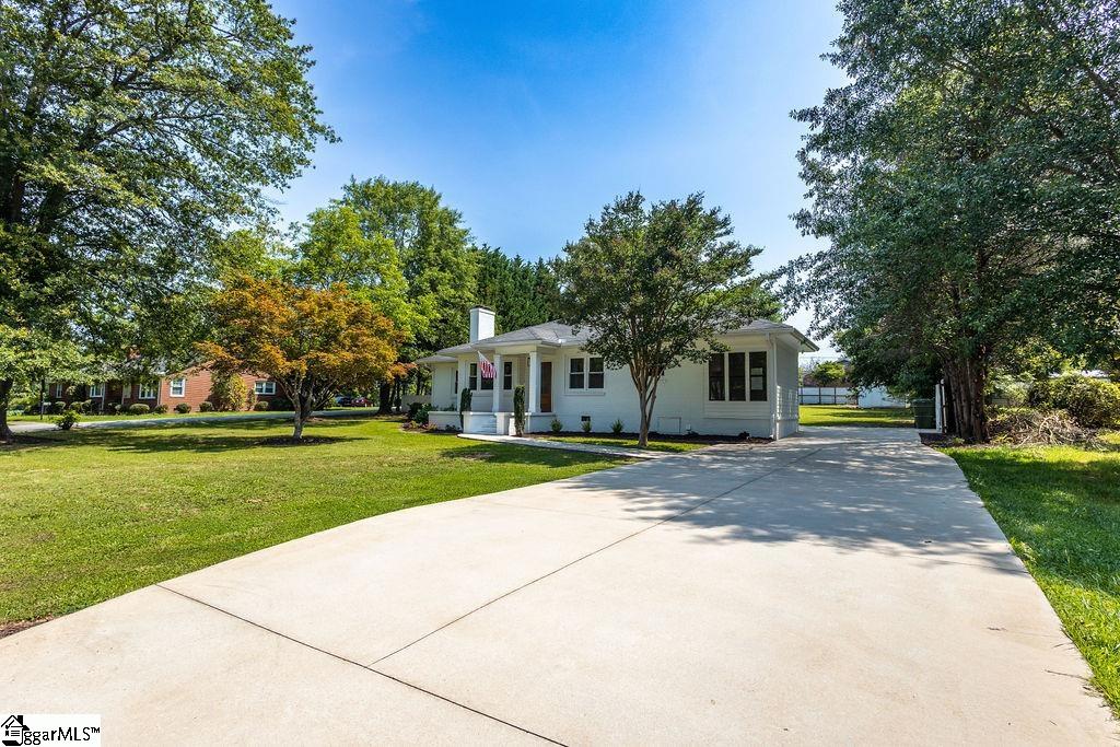 116 Garrett Street Fountain Inn, SC 29644 - Photo 3 of 26 Gallery Image 3