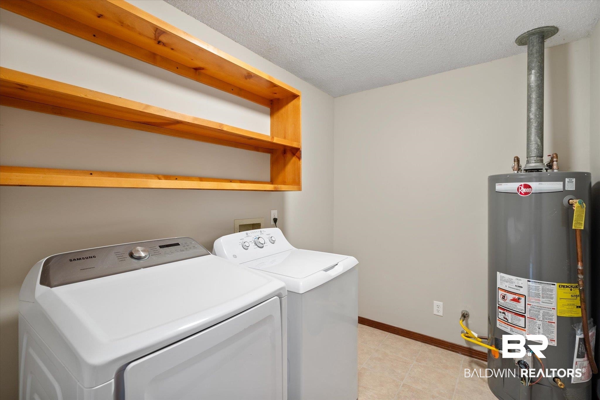 6934 Colonial Terrace Mobile, AL 36618 - Photo 17 of 22 Gallery Image 17