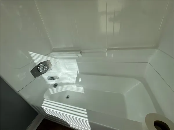 $2,100 | 87 Maple Avenue, Unit 2, West Warwick, RI 02893