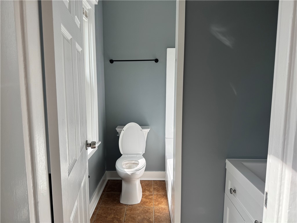 87 Maple Avenue, Unit 2 West Warwick, RI 02893 - Photo 37 of 39
