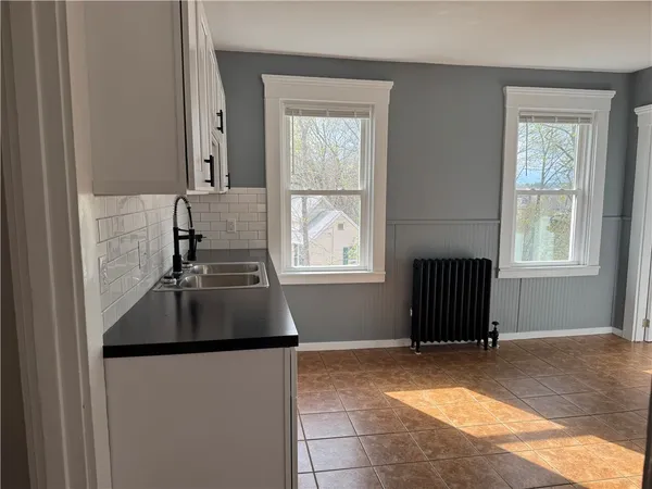 $2,100 | 87 Maple Avenue, Unit 2, West Warwick, RI 02893