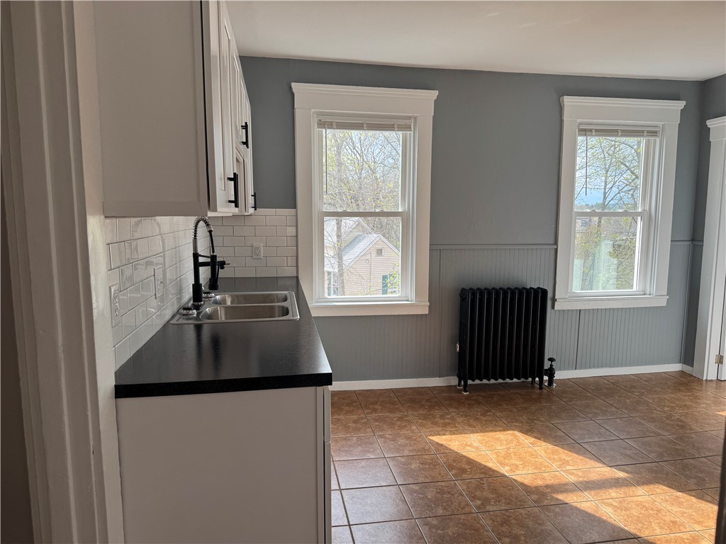 87 Maple Avenue, Unit 2 West Warwick, RI 02893 - Photo 8 of 39