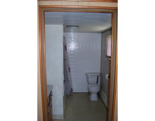 1124 Pittsburgh Road Uniontown, PA 15401 - Photo 11 of 11 Full Bath.