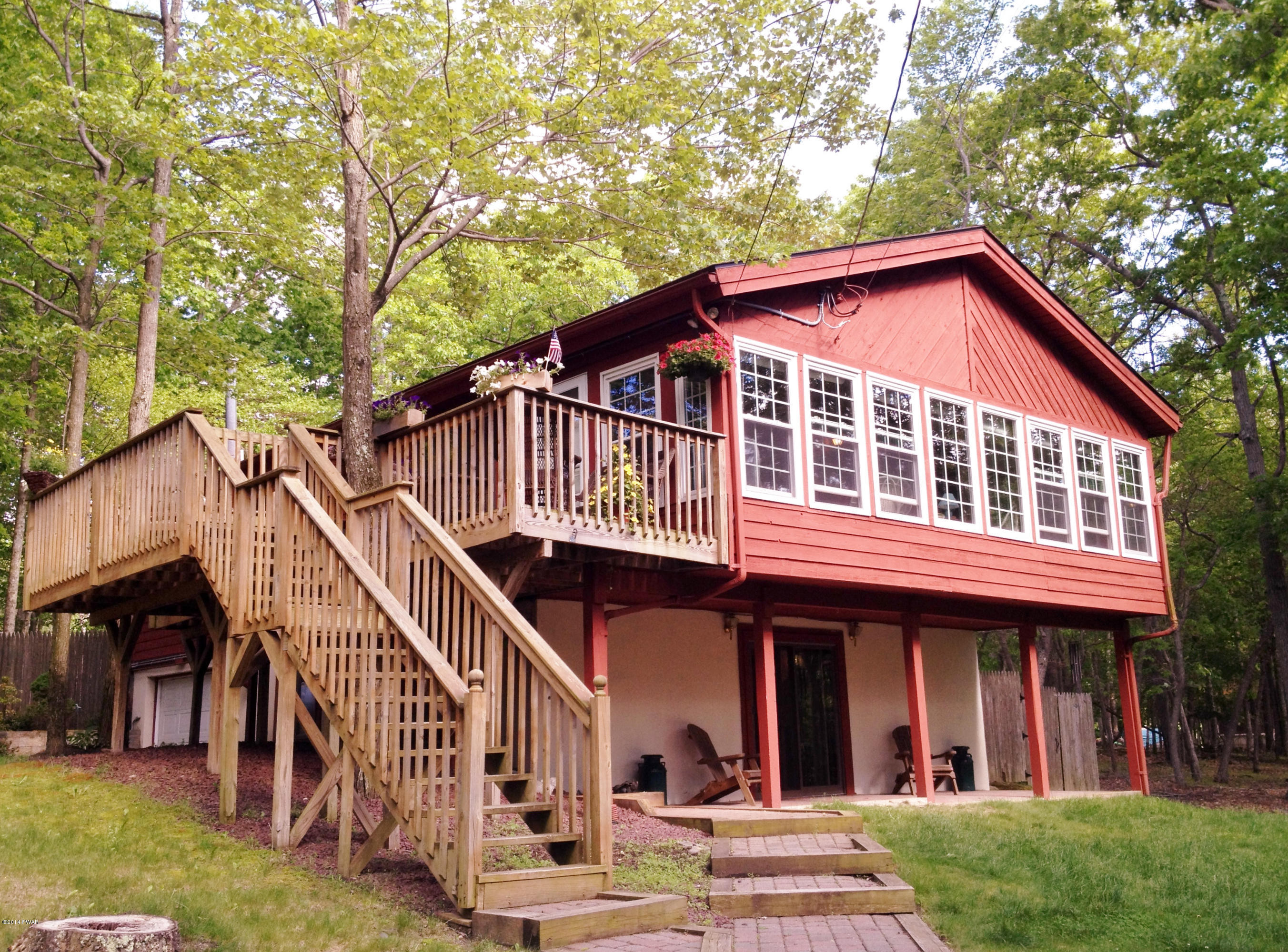 124 Stonehenge Road Milford, PA 18337 - Photo 1 of 52 Gallery Image 1