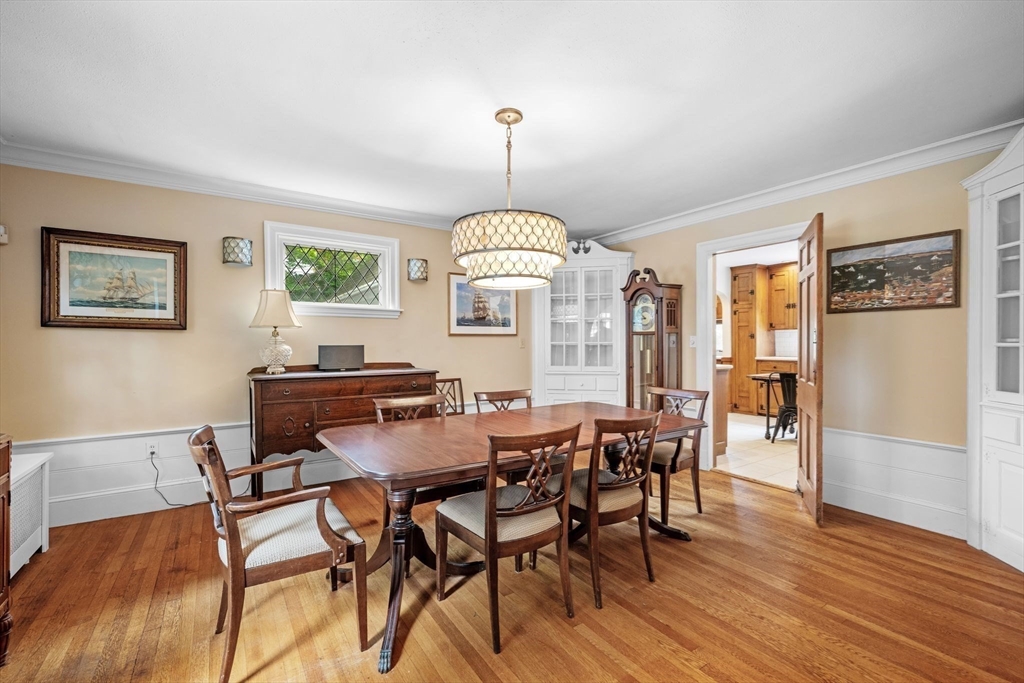 12 Robert Road Marblehead, MA 01945 - Photo 5 of 29 Gallery Image 5