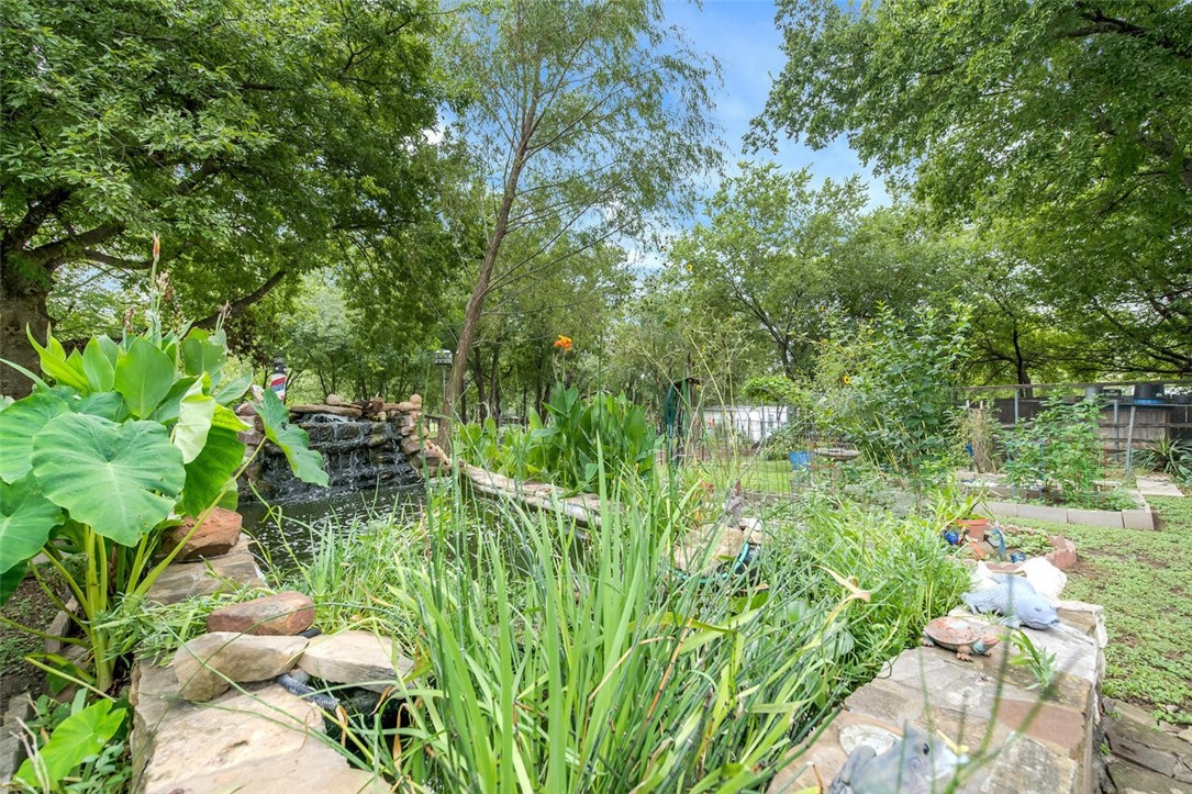 402 Erath Street Meridian, TX 76665 - Photo 20 of 42