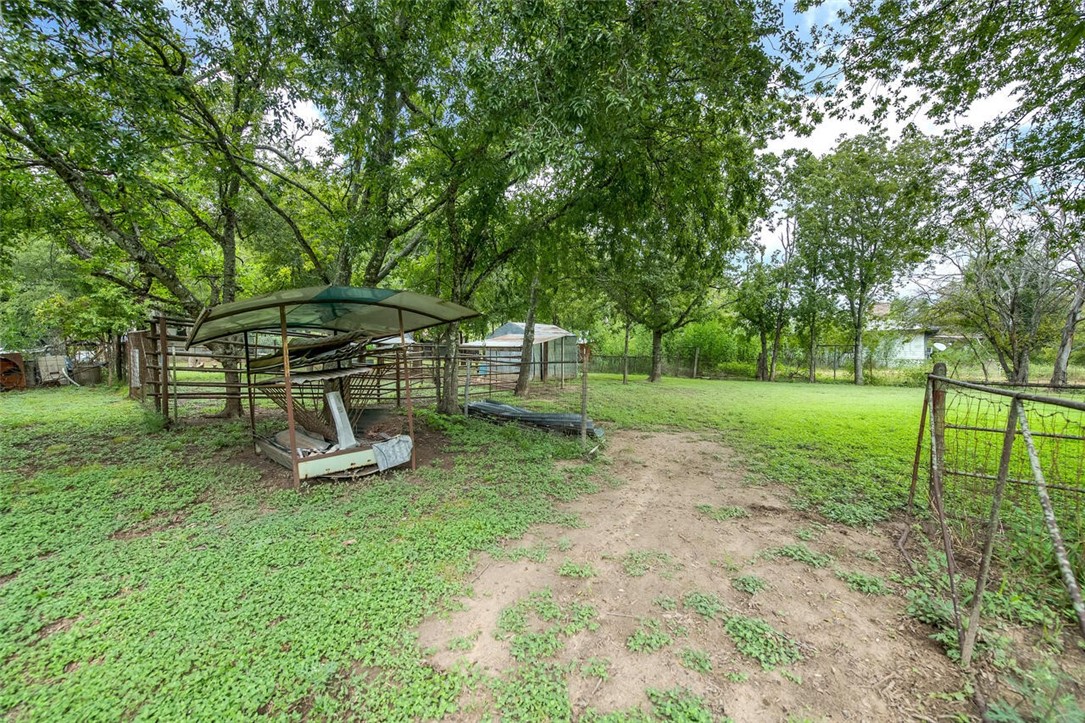 402 Erath Street Meridian, TX 76665 - Photo 33 of 42