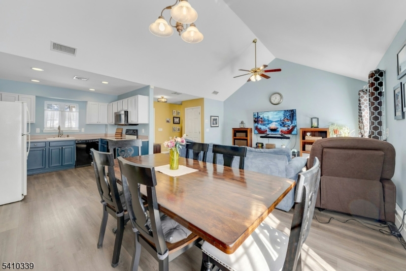5656 Berkshire Valley Road Oak Ridge, NJ 07438 - Photo 15 of 38