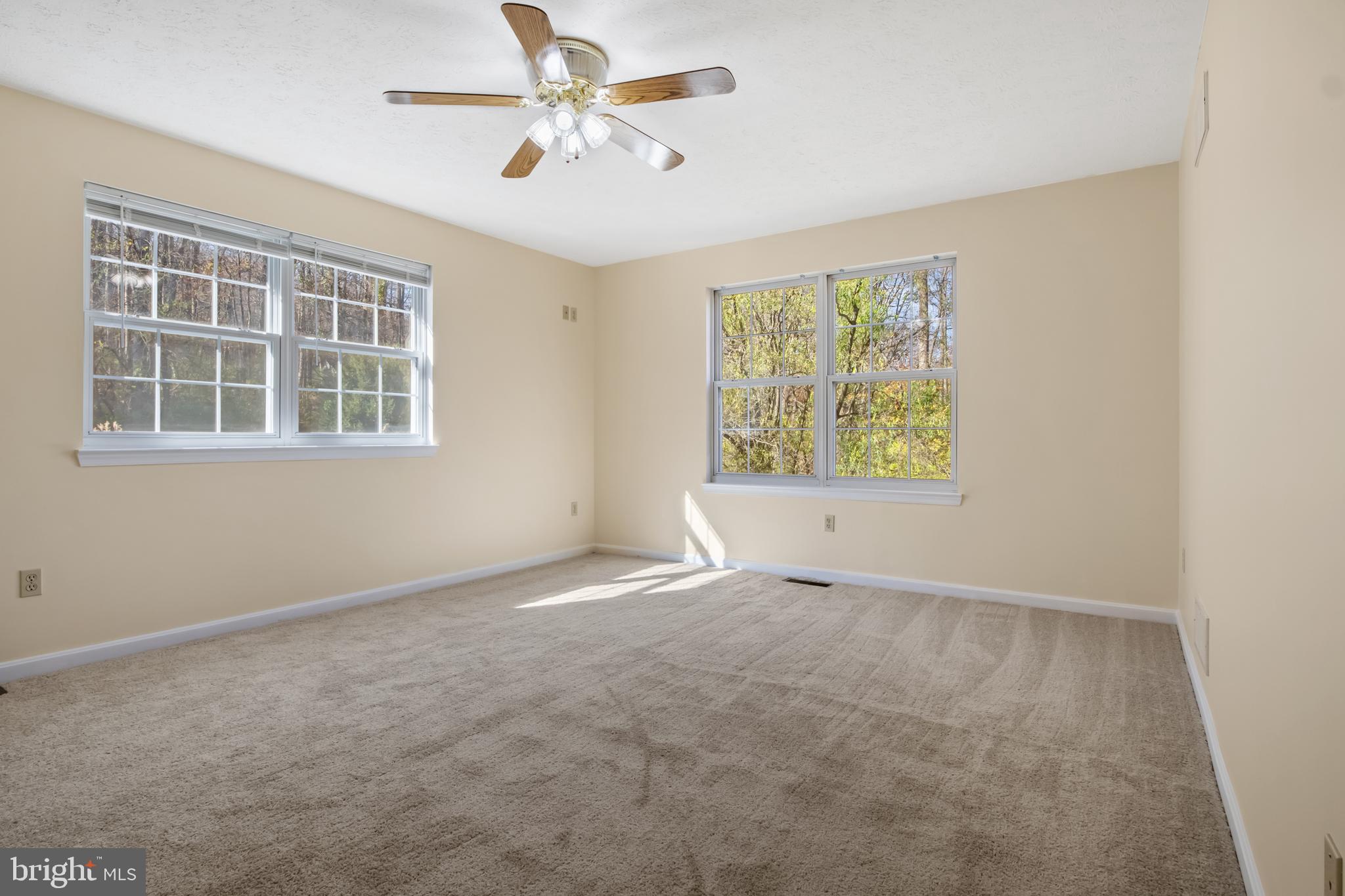 351 Poplar Road Dillsburg, PA 17019 - Photo 29 of 71 PRIMARY BEDROOM