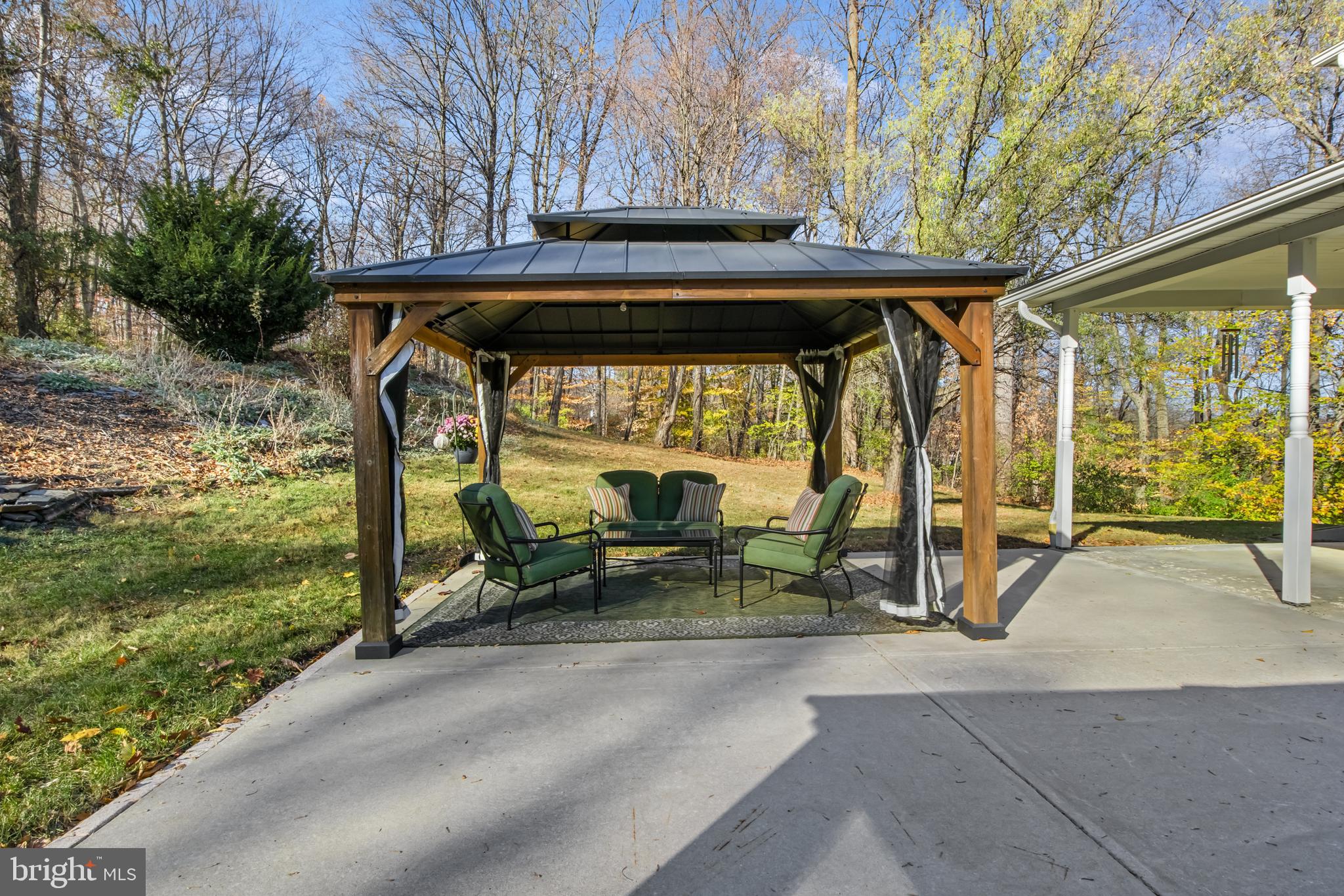 351 Poplar Road Dillsburg, PA 17019 - Photo 44 of 71 PATIO