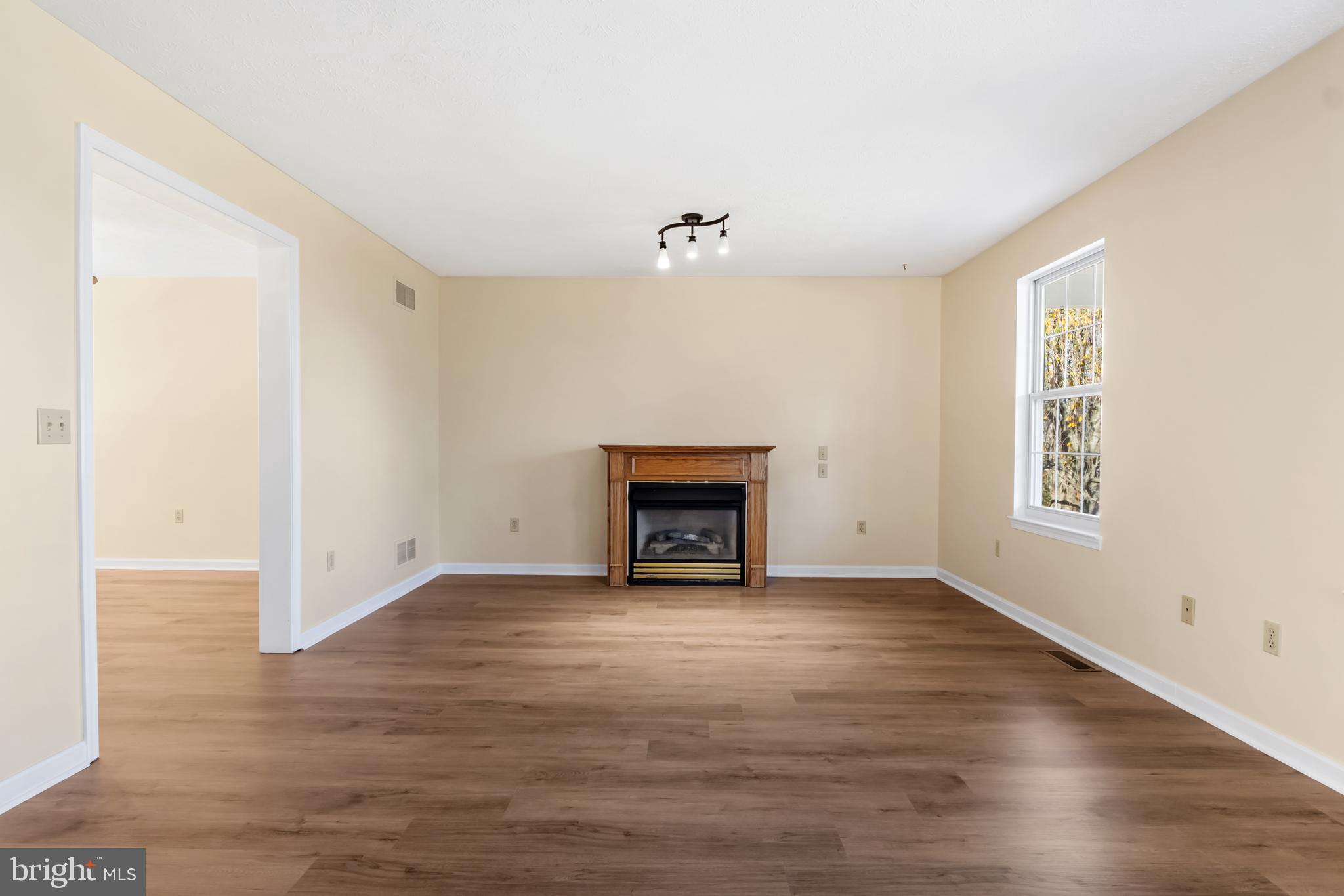 351 Poplar Road Dillsburg, PA 17019 - Photo 7 of 71 Gallery Image 7