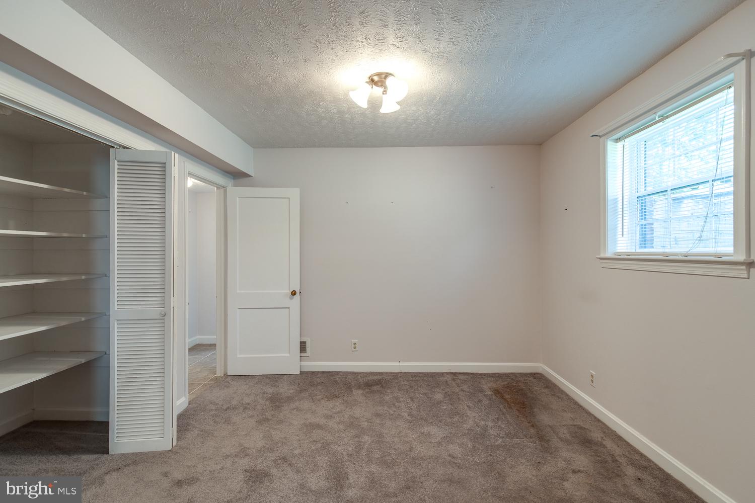 18338 Sharon Road Triangle, VA 22172 - Photo 18 of 24