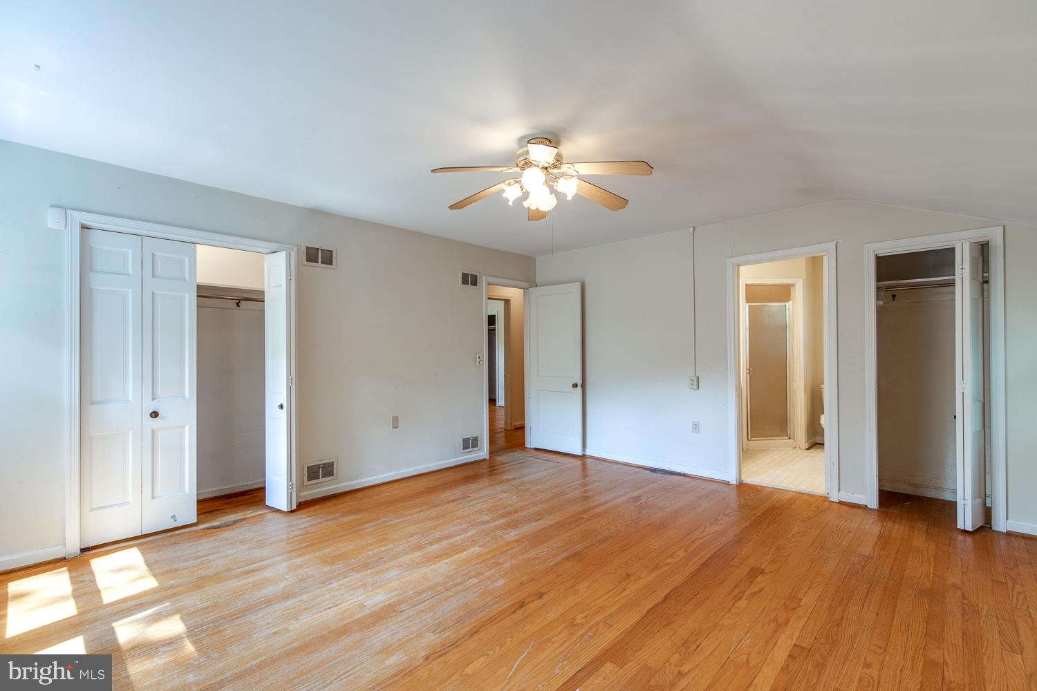 18338 Sharon Road Triangle, VA 22172 - Photo 9 of 24