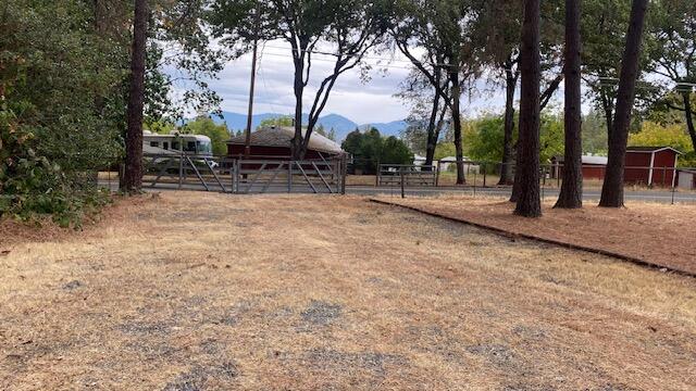 1740 Summit Loop Grants Pass, OR 97527 - Photo 21 of 39 1.63 ACRES GATED