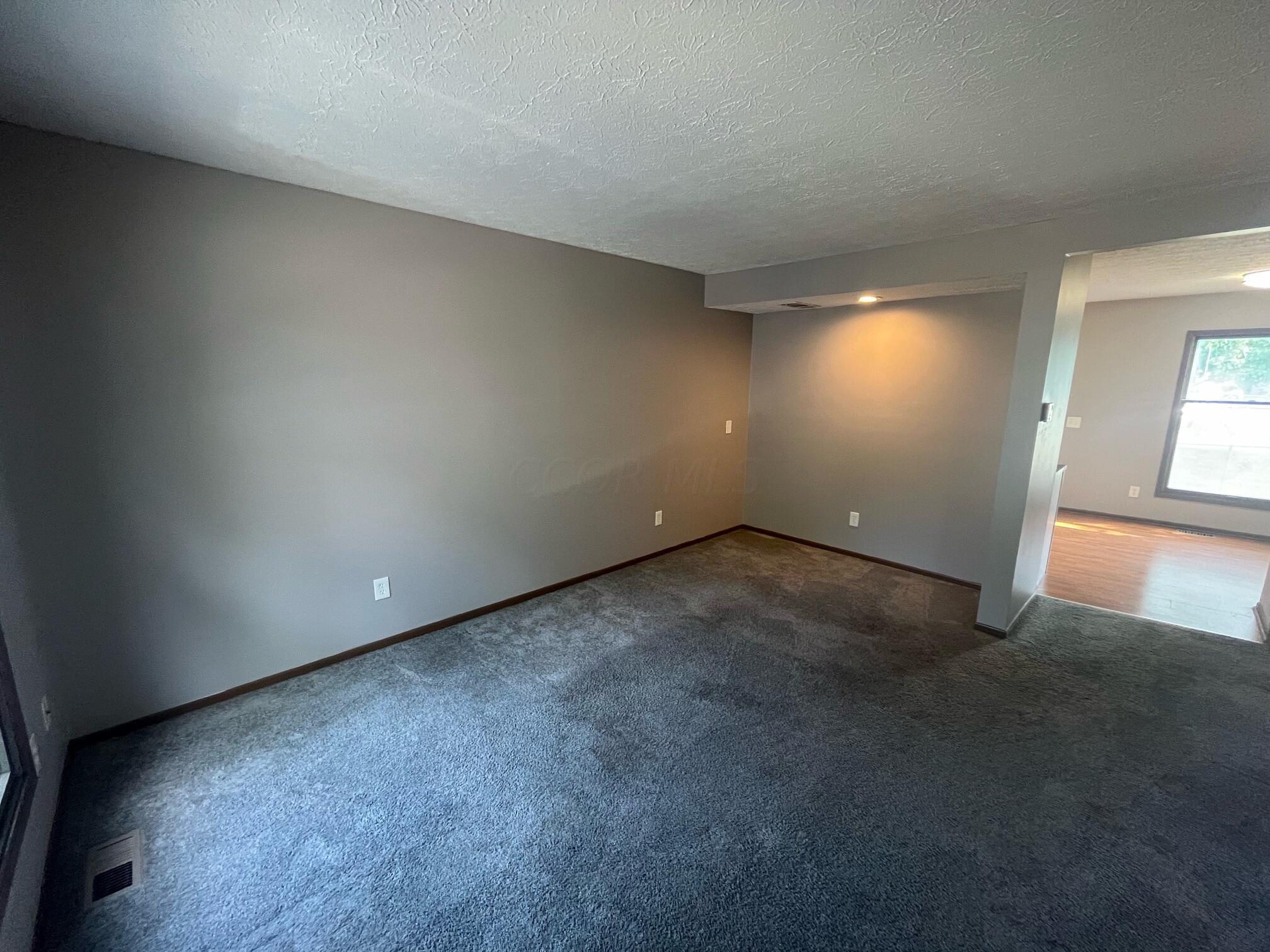 6905 Cooper Road Columbus, OH 43231 - Photo 3 of 12 image0