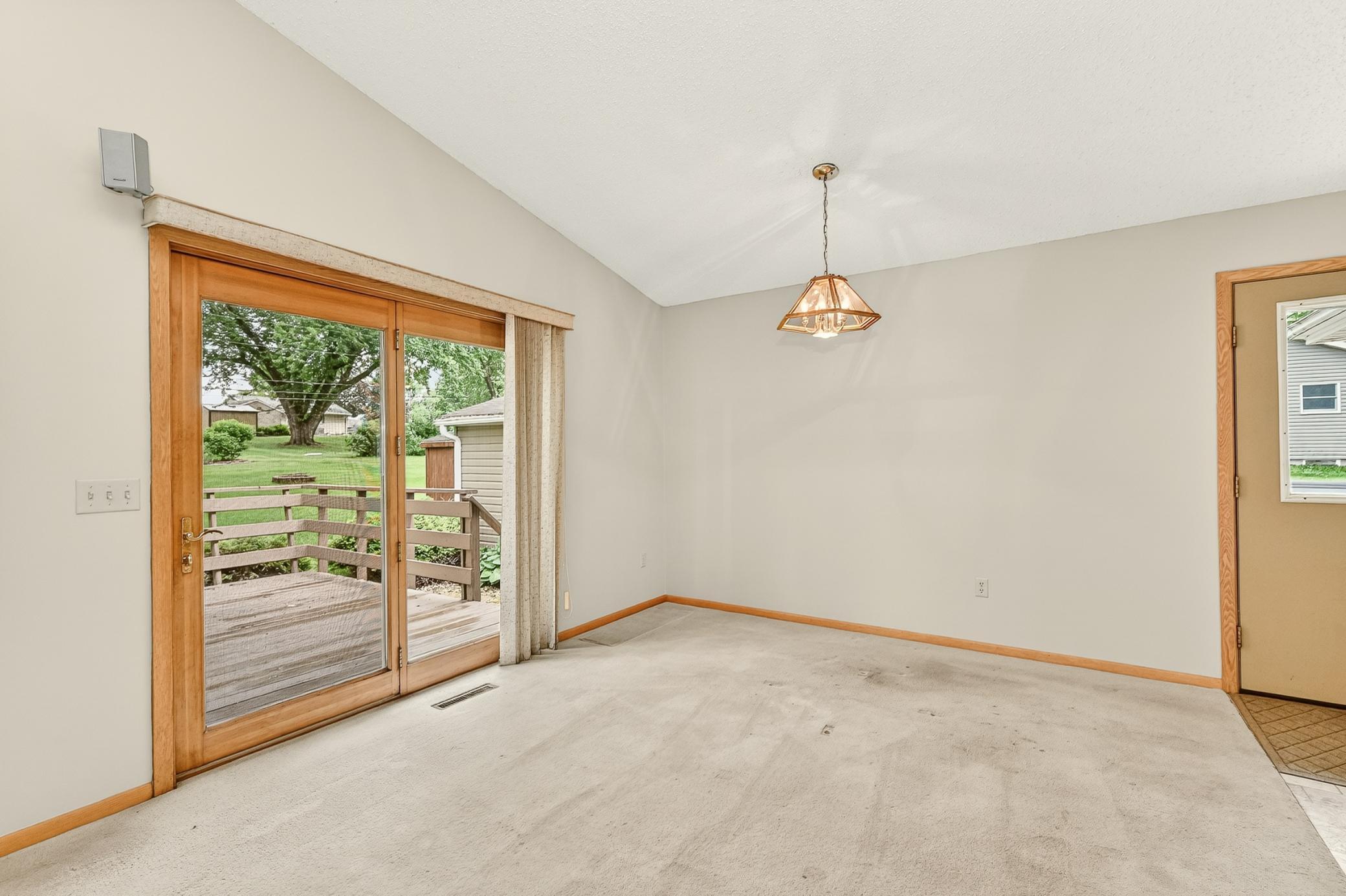 402 Strathmore Lane Southeast Rochester, MN 55904 - Photo 17 of 31