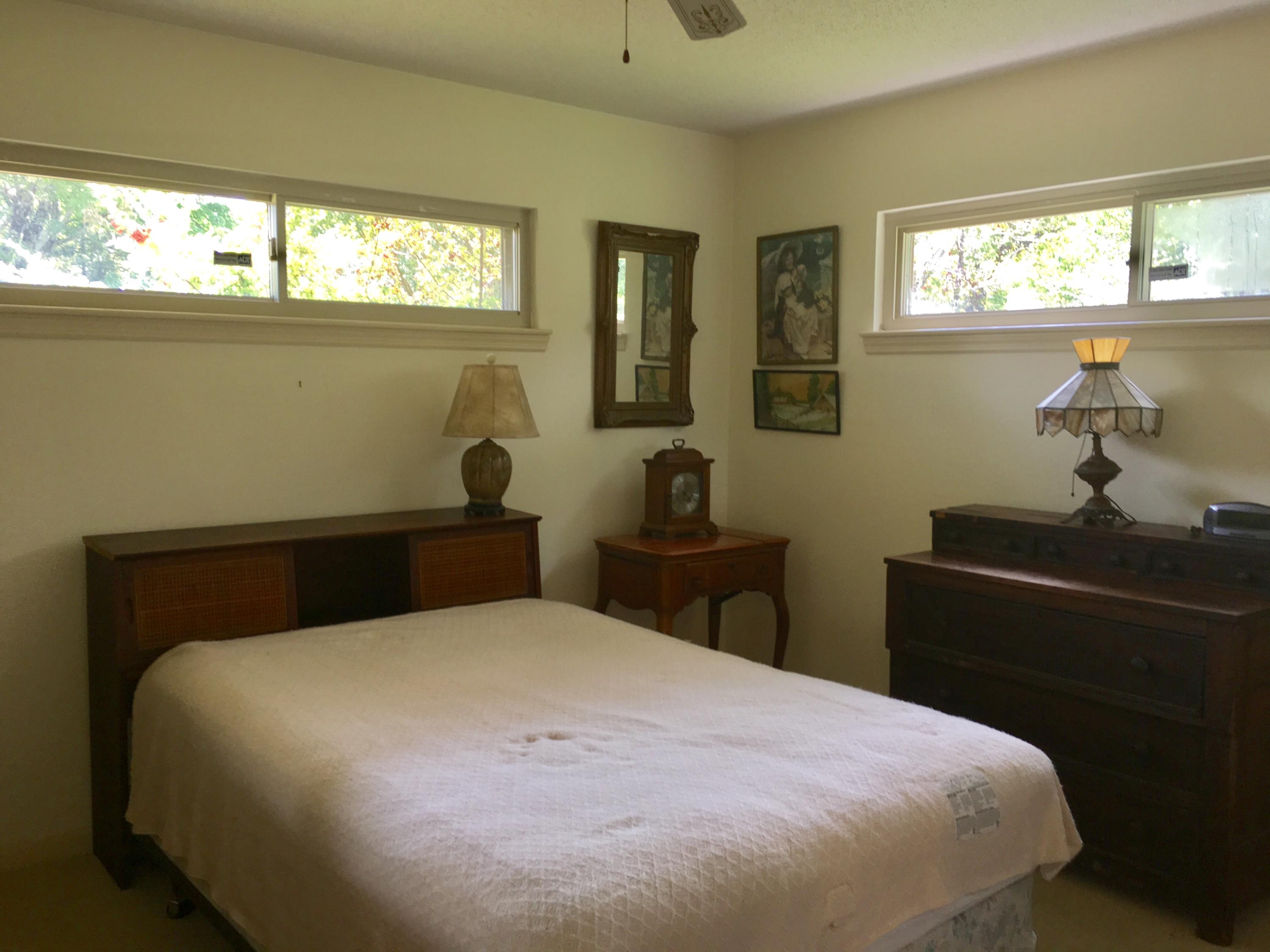 739 Mauldeth Road Chattanooga, TN 37415 - Photo 14 of 20 Front corner bedroom