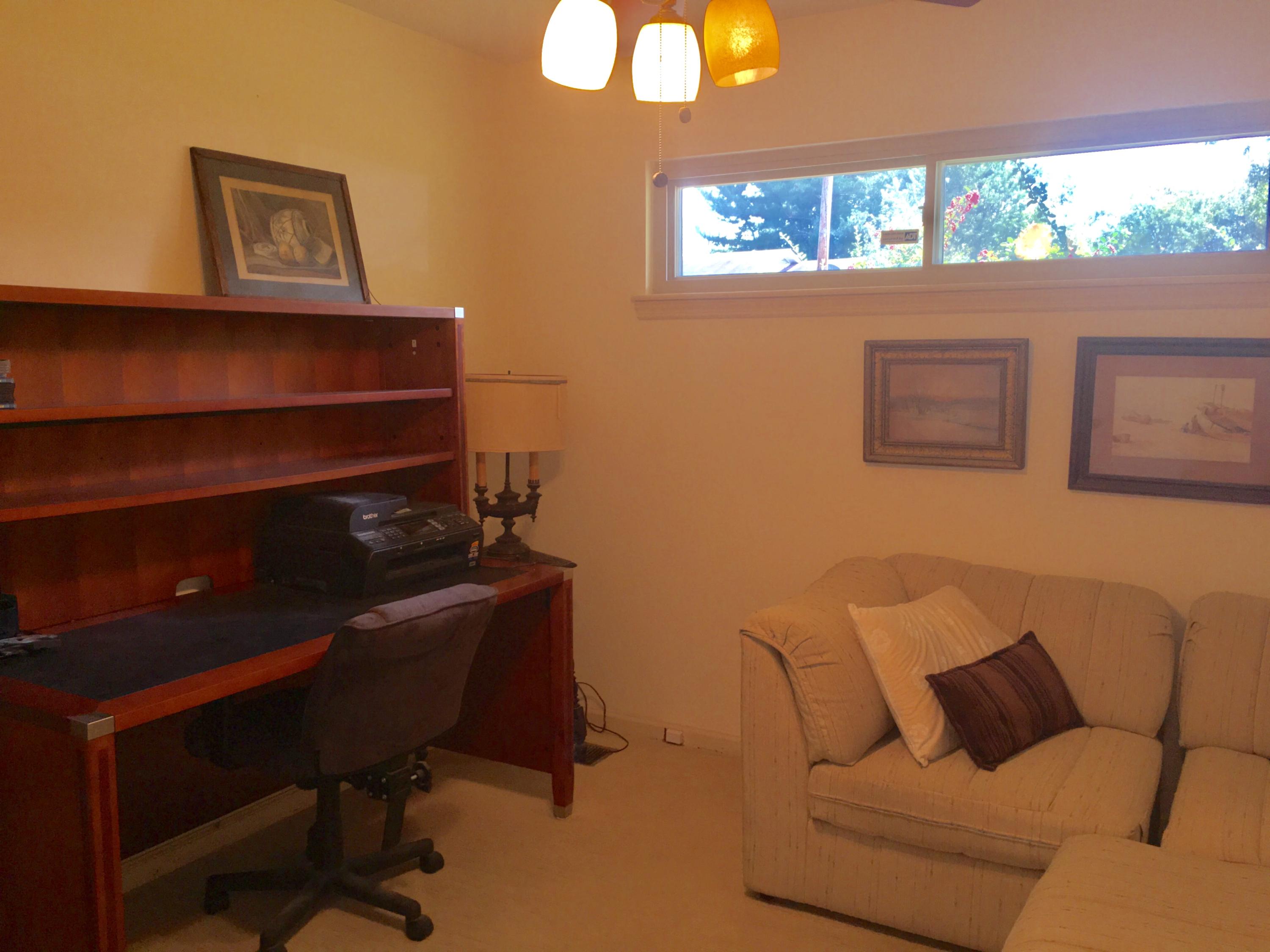 739 Mauldeth Road Chattanooga, TN 37415 - Photo 16 of 20 Front bedroom/office
