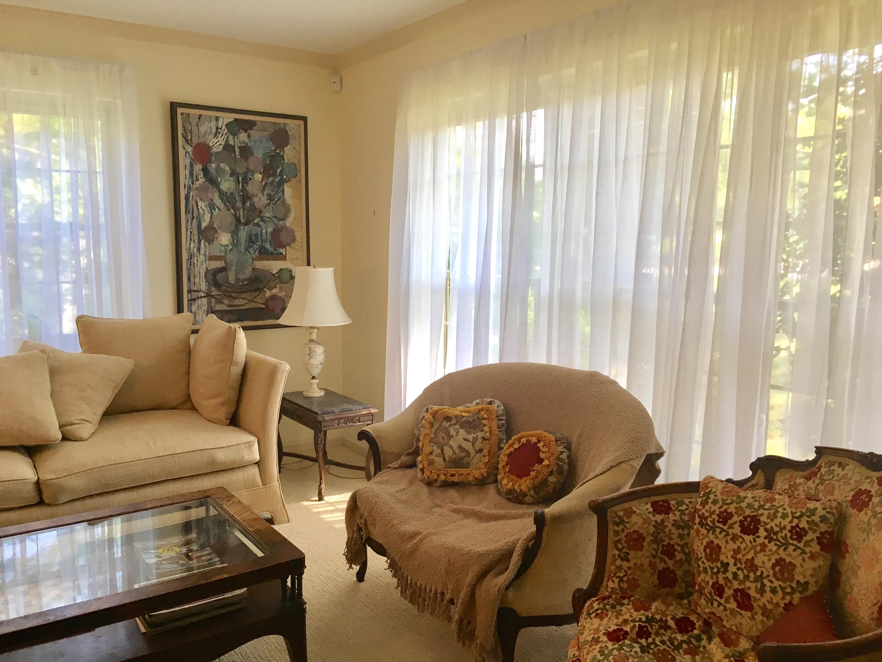 739 Mauldeth Road Chattanooga, TN 37415 - Photo 5 of 20 Living room