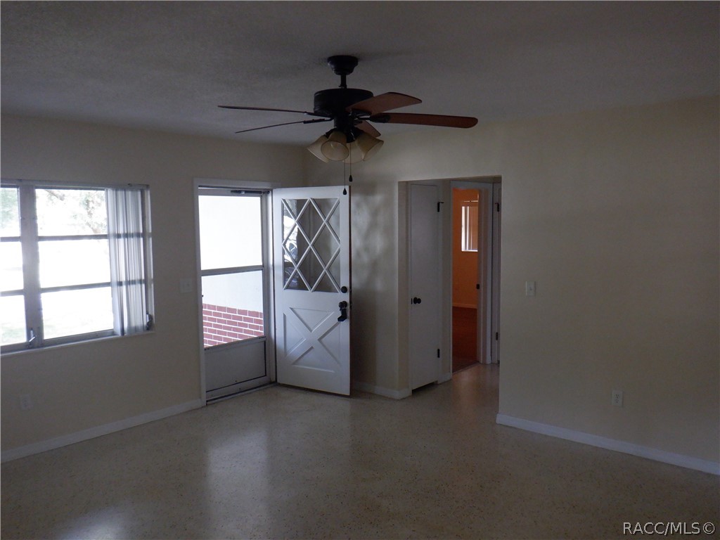 3415 South Diamond Avenue Inverness, FL 34452 - Photo 10 of 37